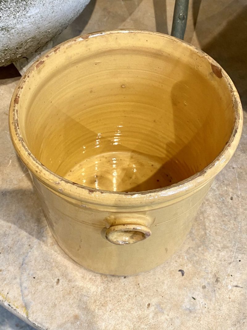 Earthenware Jar Fil De Fer